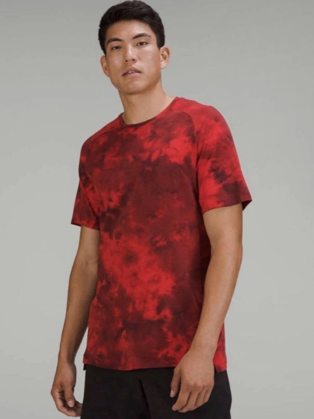 LULULEMON Men's Always Agile Short Sleeve Red Tie Dye T-shirt Performance, Large